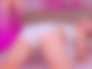 Live cam show with MeowthLilu - Skinny on googirlz