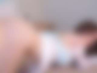 Bella's Live Sex Cam Show