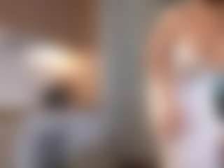 Bella's Live Sex Cam Show