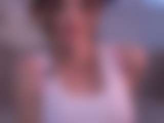 Bella's Live Sex Cam Show