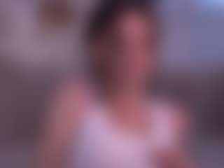 Bella's Live Sex Cam Show
