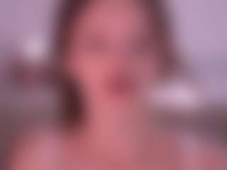 Bella's Live Sex Cam Show