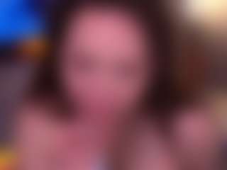 Bllowjoyy's Live Sex Cam Show