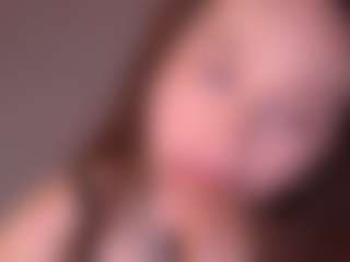 Bllowjoyy's Live Sex Cam Show