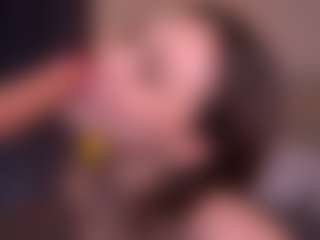 Bllowjoyy's Live Sex Cam Show