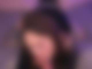 Bllowjoyy's Live Sex Cam Show