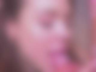 Bllowjoyy's Live Sex Cam Show