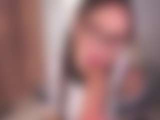 Bllowjoyy's Live Sex Cam Show