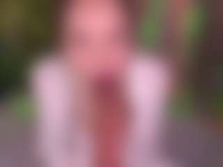 Bllowjoyy's Live Sex Cam Show