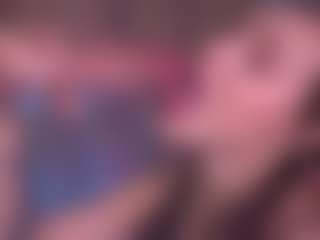 Bllowjoyy's Live Sex Cam Show