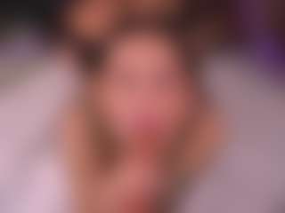 Bllowjoyy's Live Sex Cam Show