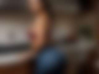 Claudia65's Live Sex Cam Show