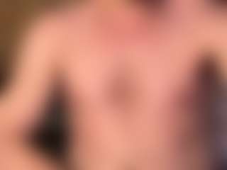 Live cam show with Kinkystar - Blowjob on CamSodaAdn