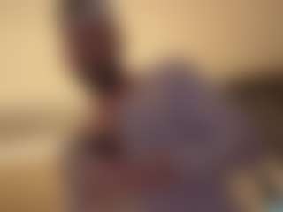 Live cam show with Kinkystar - Brown Eyes on CamClone