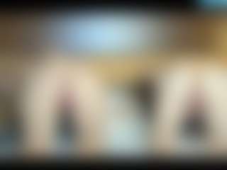 RoxySnowey's Live Sex Cam Show