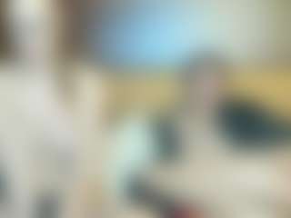Live cam show with RoxySnowey - Brown Eyes on sexylive.show