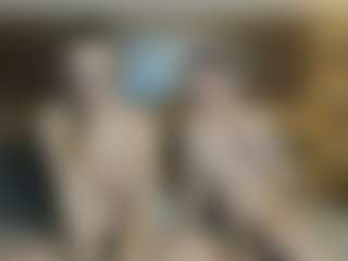 RoxySnowey's Live Sex Cam Show