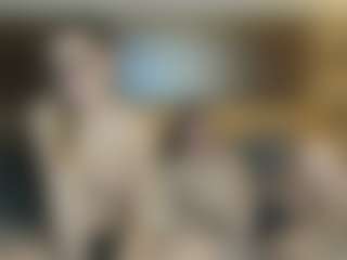 RoxySnowey's Live Sex Cam Show