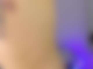Live cam show with emma - Bald on xplaylive.com