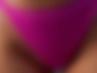 Live cam show with Isabella - Striptease on Camsoda