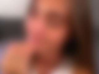 Live cam show with Isabella - Sporty on AdultVida.com