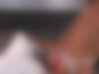 Live cam show with Isabella - Bitch on Camiplay Live