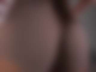 Live cam show with Isabella - Bitch on Gym Cam Girls