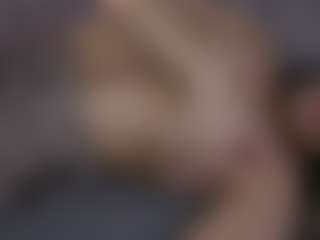 Live cam show with Isabella - Sporty on Instabang