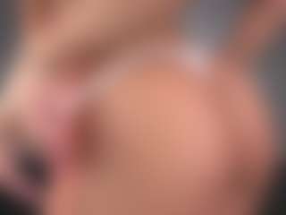 Live cam show with Isabella - Bitch on makecum.org