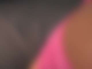 Live cam show with Isabella - Bitch on StripNow