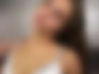 Live cam show with Isabella - Sporty on Camversity
