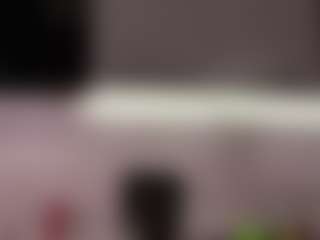 Live cam show with TheaCooling - Gray Eyes on livesuperchat.net