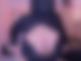 Live cam show with Cloe-adams - Trimmed Arab on friskycurves.com