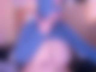 Live cam show with Cloe-adams - Atm on SmokeAndPoke