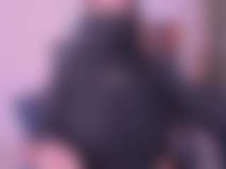 Live cam show with Cloe-adams - Shaved Pussy Mature on Uber Horny