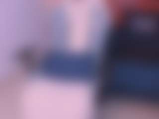 Live cam show with Cloe-adams - Petite MILF on Cam Slut
