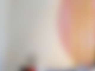Live cam show with Nicole Angels - Petite on Camming Site
