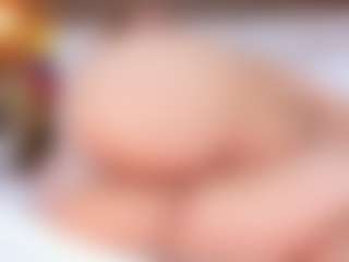Live cam show with PerlaPreciosa - Body Massage on realtime-chat