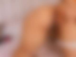 Live cam show with PerlaPreciosa - Middle Aged on Camsoda