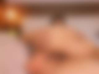 Live cam show with PerlaPreciosa - Middle Aged on Streamer API