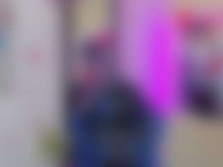Live cam show with zoeconnor19 - Flirty on Milf Play