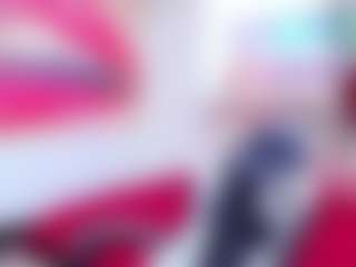 Live cam show with zoeconnor19 - Smoke on StripNow