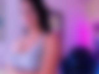 Live cam show with zoeconnor19 - Smoking on Camsoda