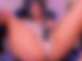 Live cam show with zoeconnor19 - Submissive on crypto-cams