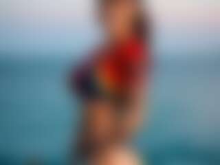 Celine05's Live Sex Cam Show