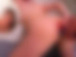 Live cam show with LynetteArrowsmith - Green Eyes on Camsoda