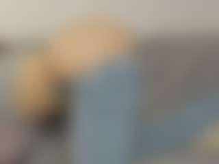 Live cam show with BreckBenny - Lips on Fapmatic.com