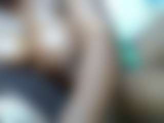 laurah95's Live Sex Cam Show