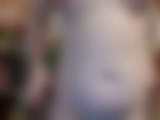 Live cam show with average-girl - Thick on AdultVida.com