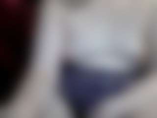 Live cam show with average-girl - Average on alttransgirls